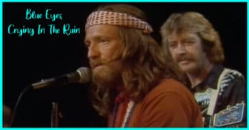 Willie Nelson - Blue Eyes Crying In The Rain