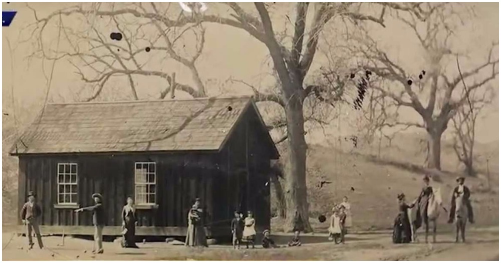A Man Spotted This Old Photo At A Junk Shop, And It Made Him A Millionaire Overnight.