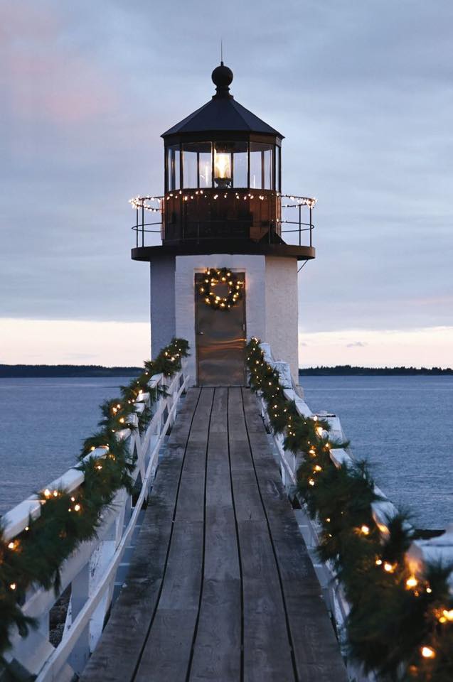 lighthouse small town christmas lights