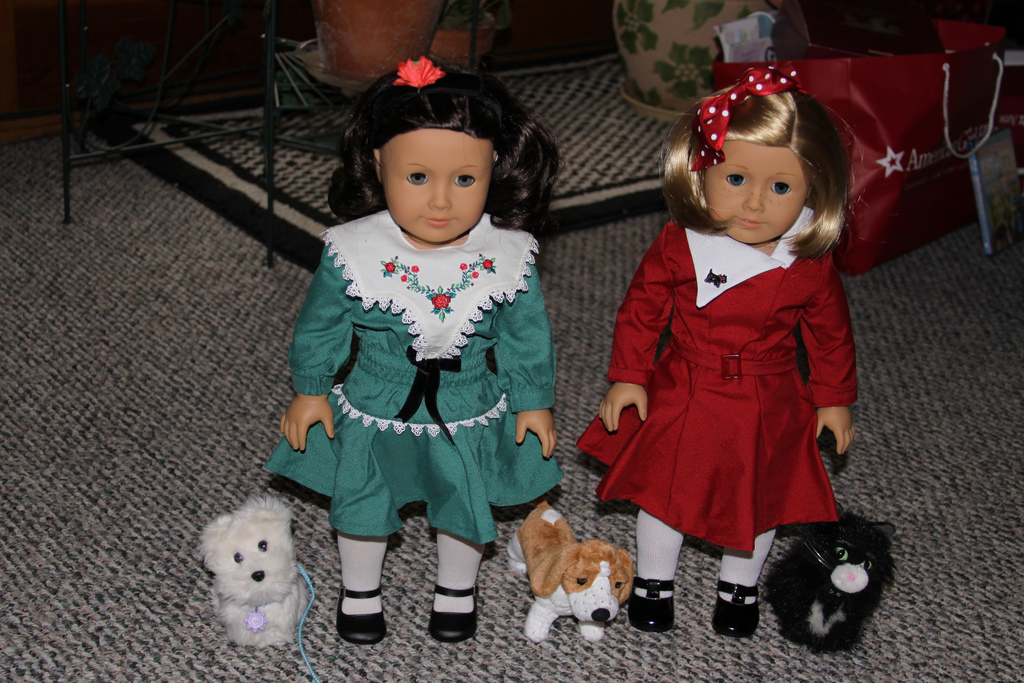 dolls 