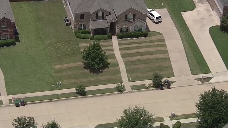 American flag pattern mowed into yard by teen for fallen soldier