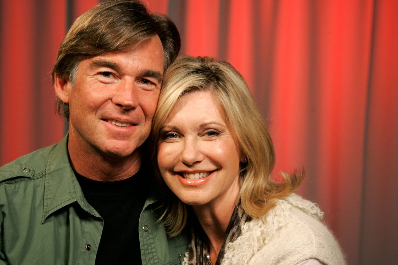 olivia newton-john in 2009