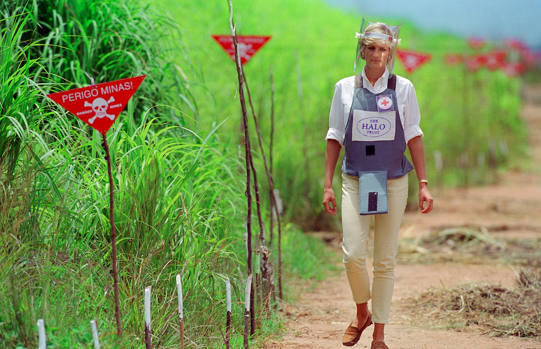 prince harry walks through landmines like princess diana did