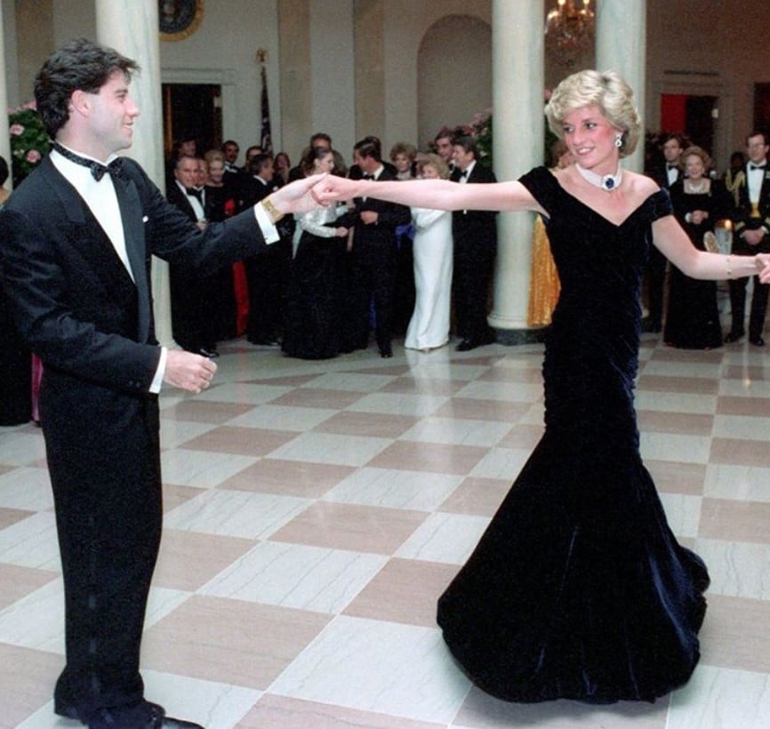 princess diana and john travolta dancing 