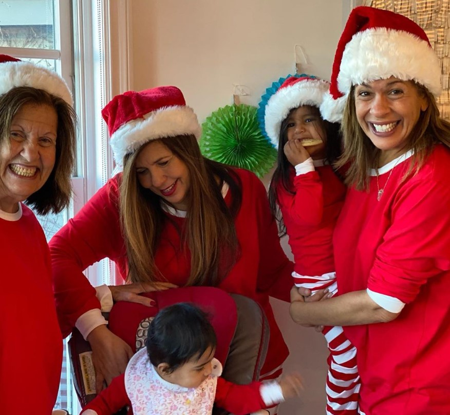 hoda kotb family santa hats 