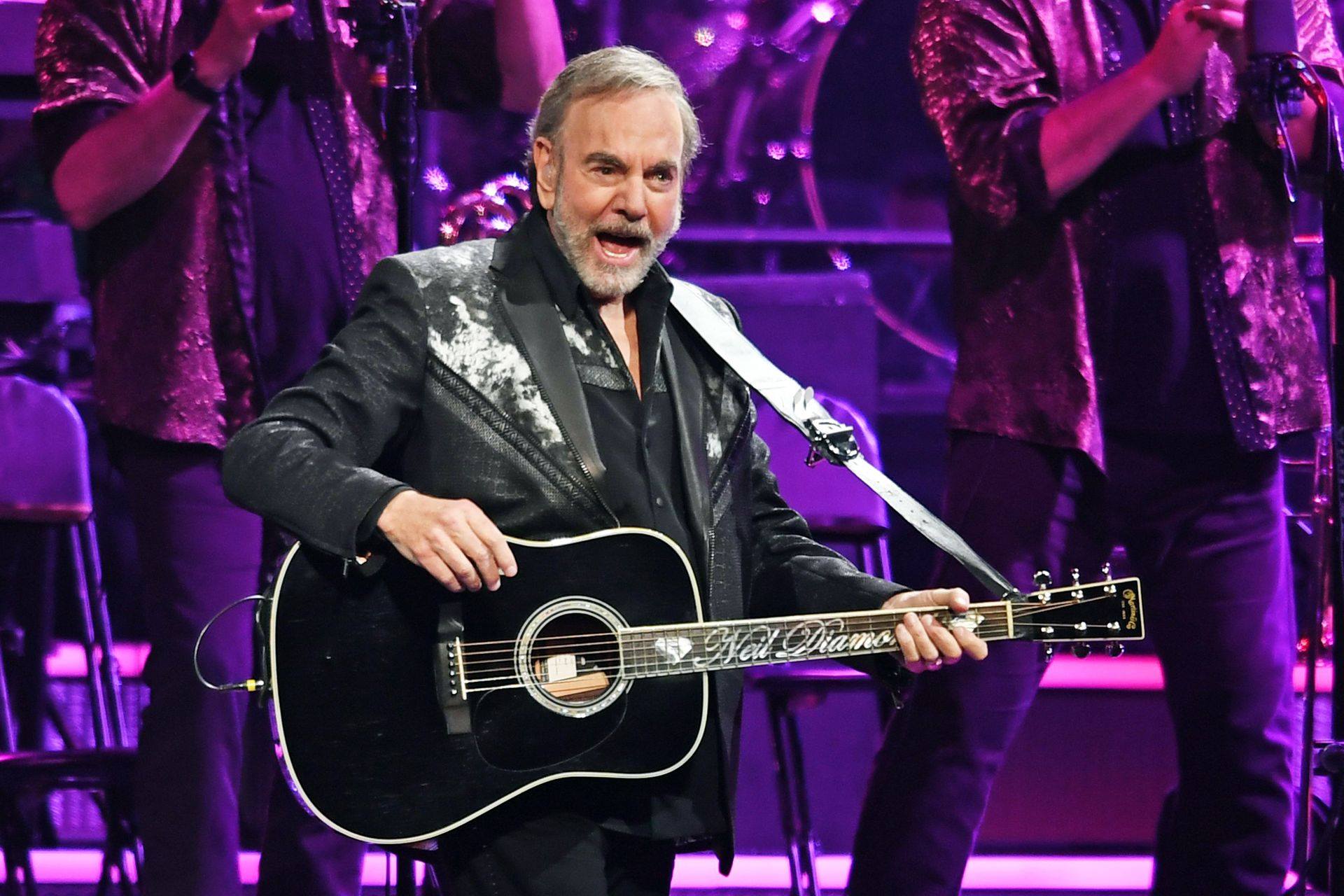 neil diamond performing