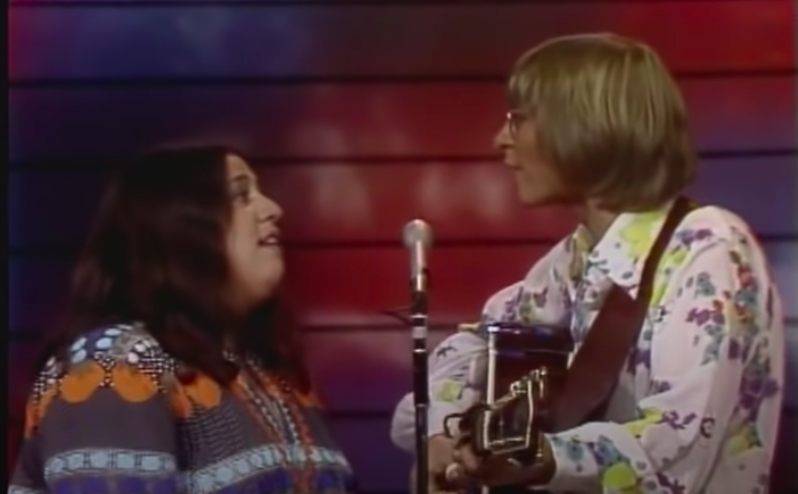 John Denver and Mama Cass Elliot sing "Leaving On a Jet Plane" together 