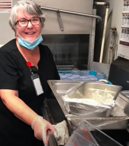 Woman Takes Job As Dishwasher Just To See Husband In Nursing Home During Pandemic