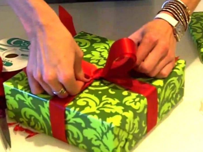 How to wrap a stylish present